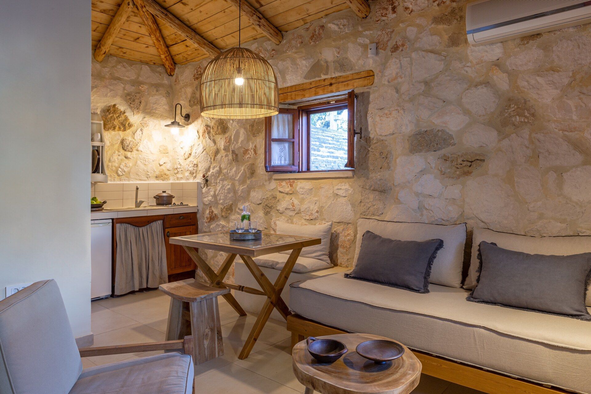 Studio: living area