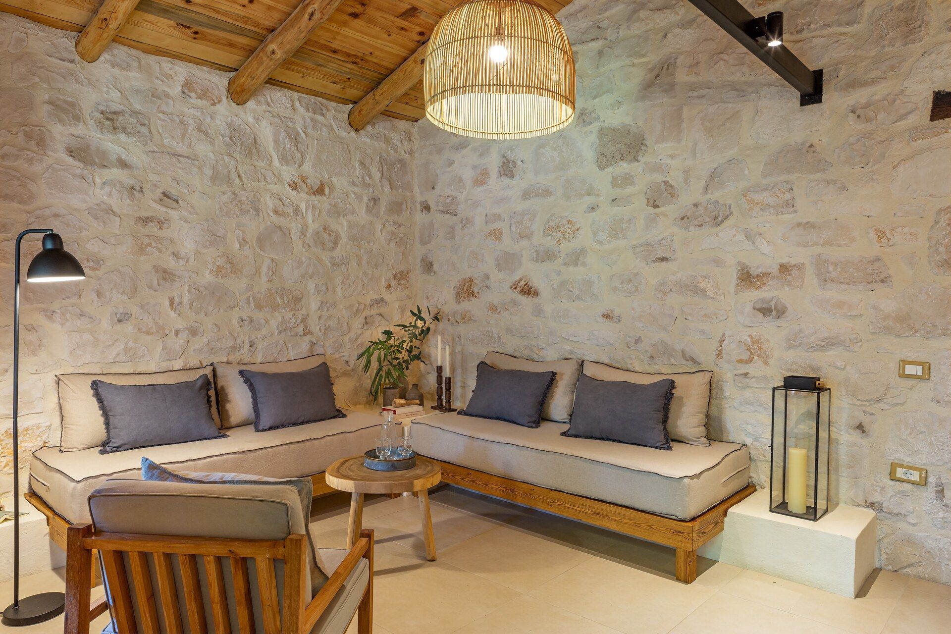 Superior Studio: living area