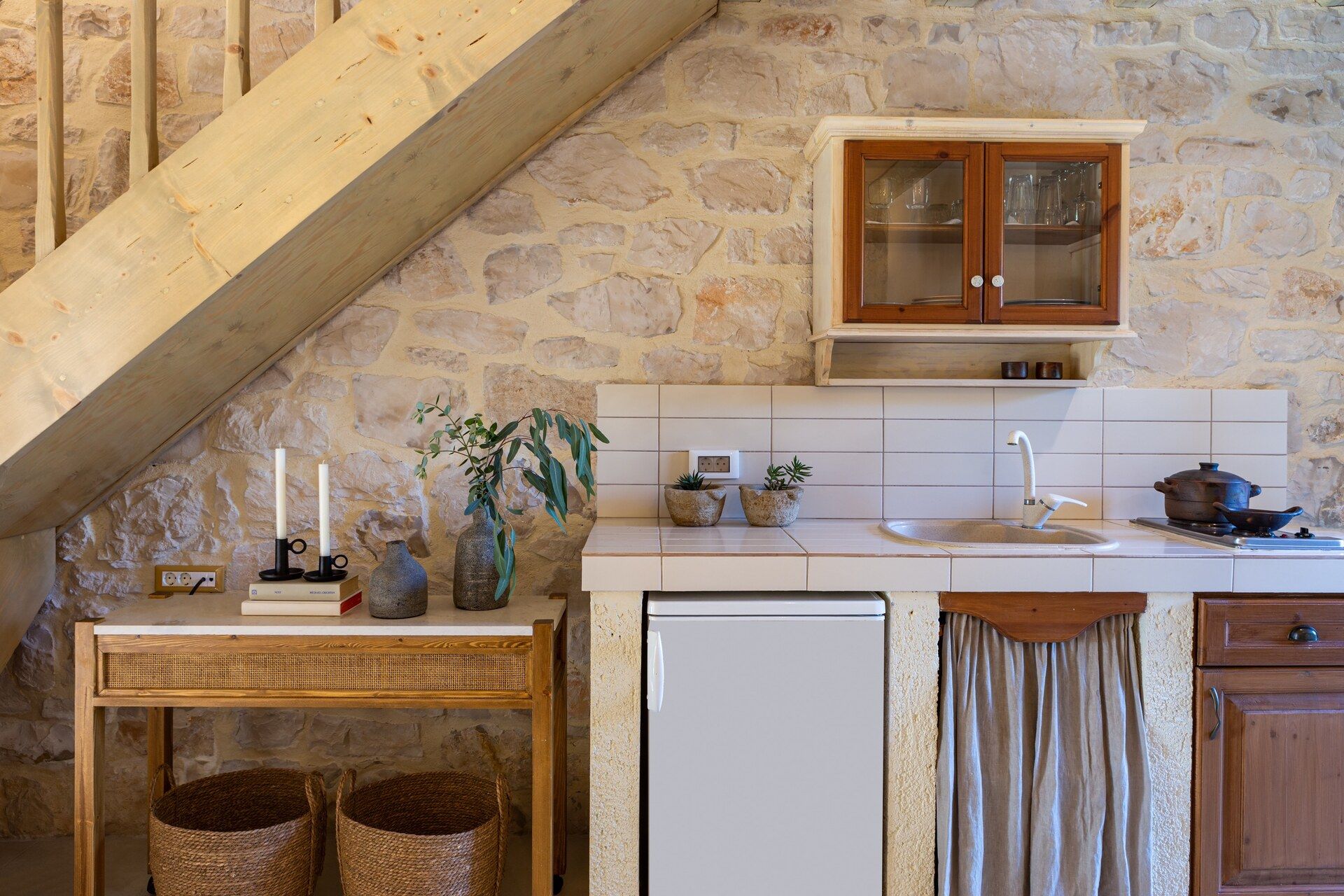Superior Studio: kitchen