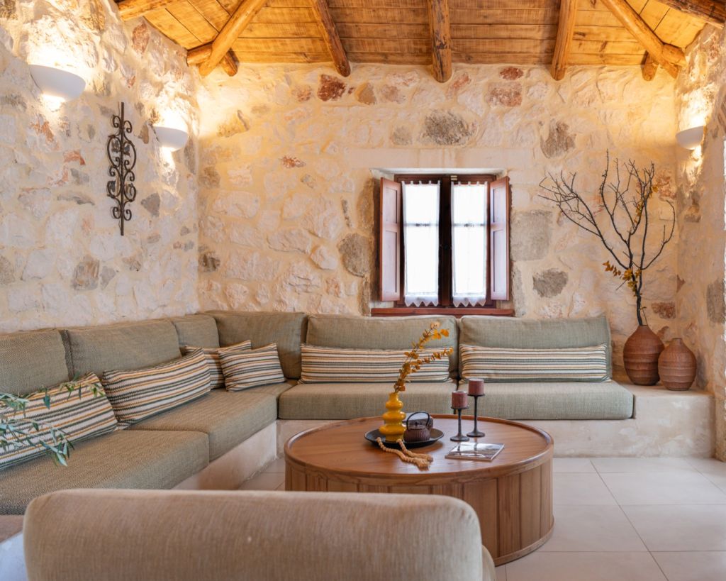 SUPERIOR VILLA
